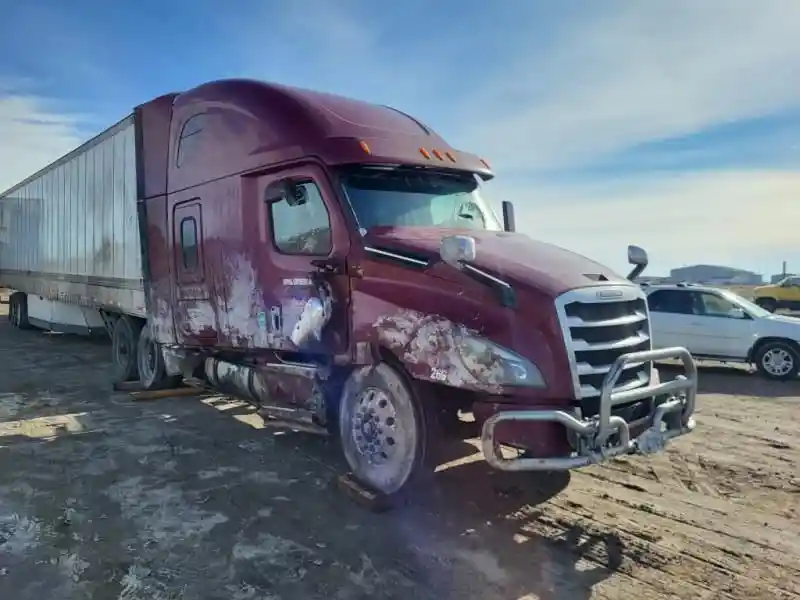 Freightliner  Cascadia 126