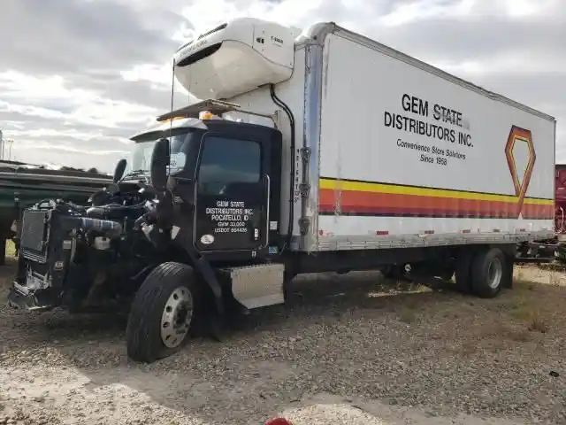 Kenworth  T370