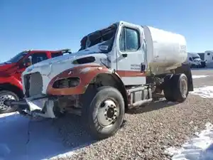 Salvage 2020 Freightliner M2 106 - 51025
