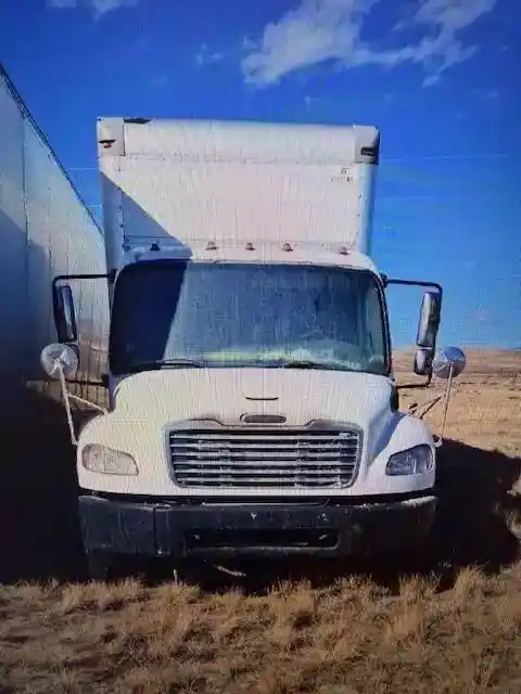 Freightliner  M2 106