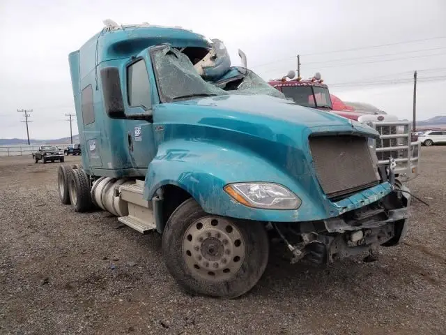 International  LT625
