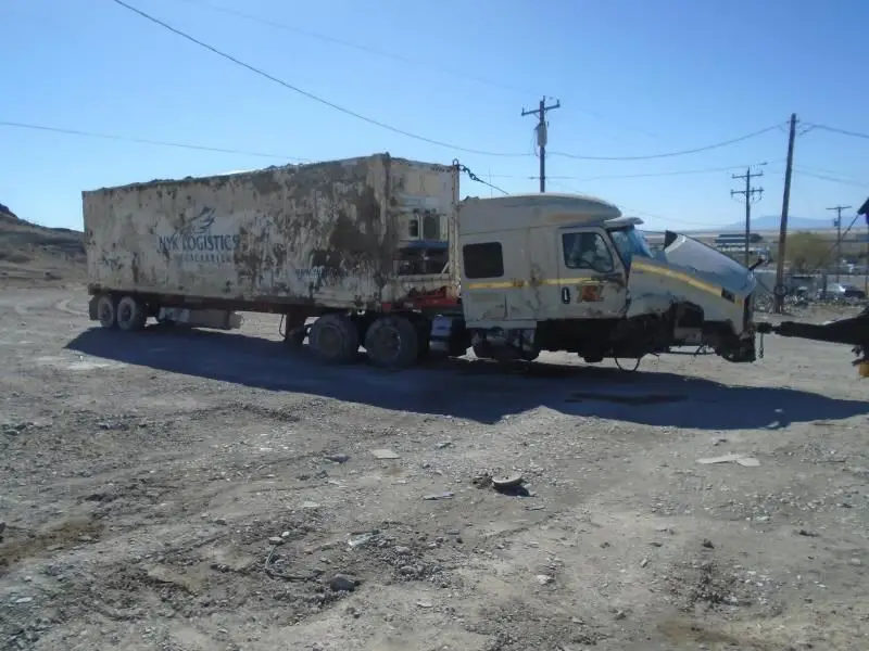 International  LT625