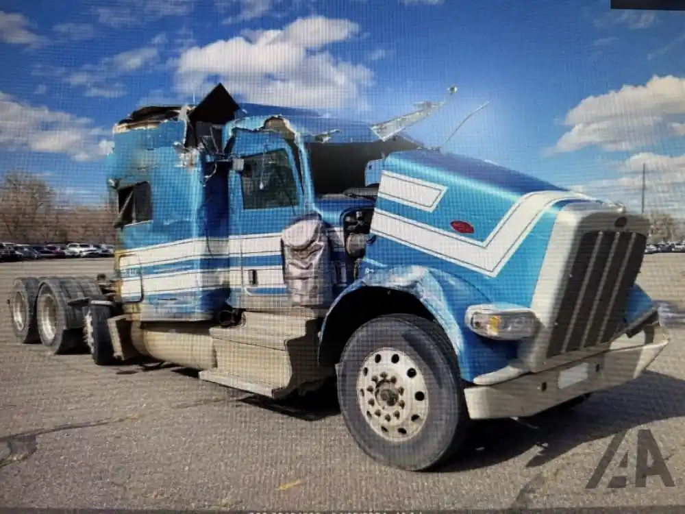 Peterbilt  389