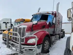 Salvage 2021 Peterbilt 579 - 12025