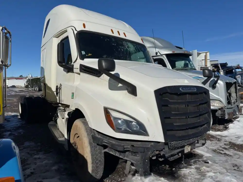 Freightliner  Cascadia 126