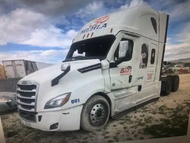 Freightliner  Cascadia 126