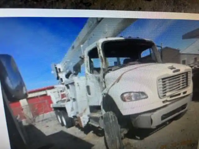 Freightliner  M2 106