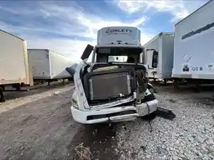 Salvage 2022 Volvo VNR - 40825