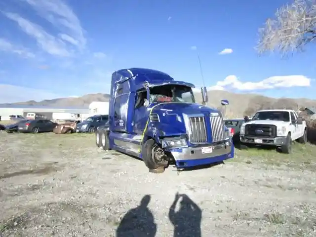 Western Star  5700