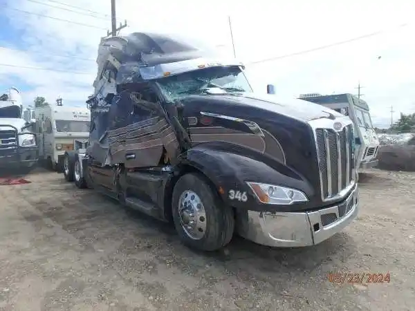 Peterbilt  579