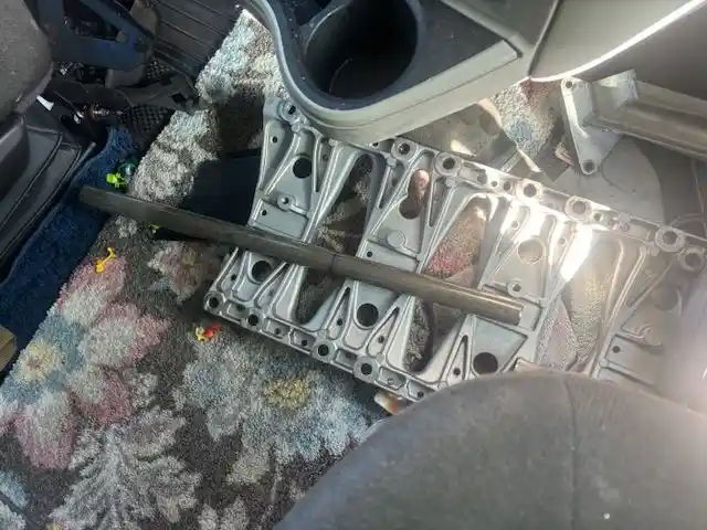 Image 9 of truck Salvage 2023 Peterbilt 579 Truck Tractor 