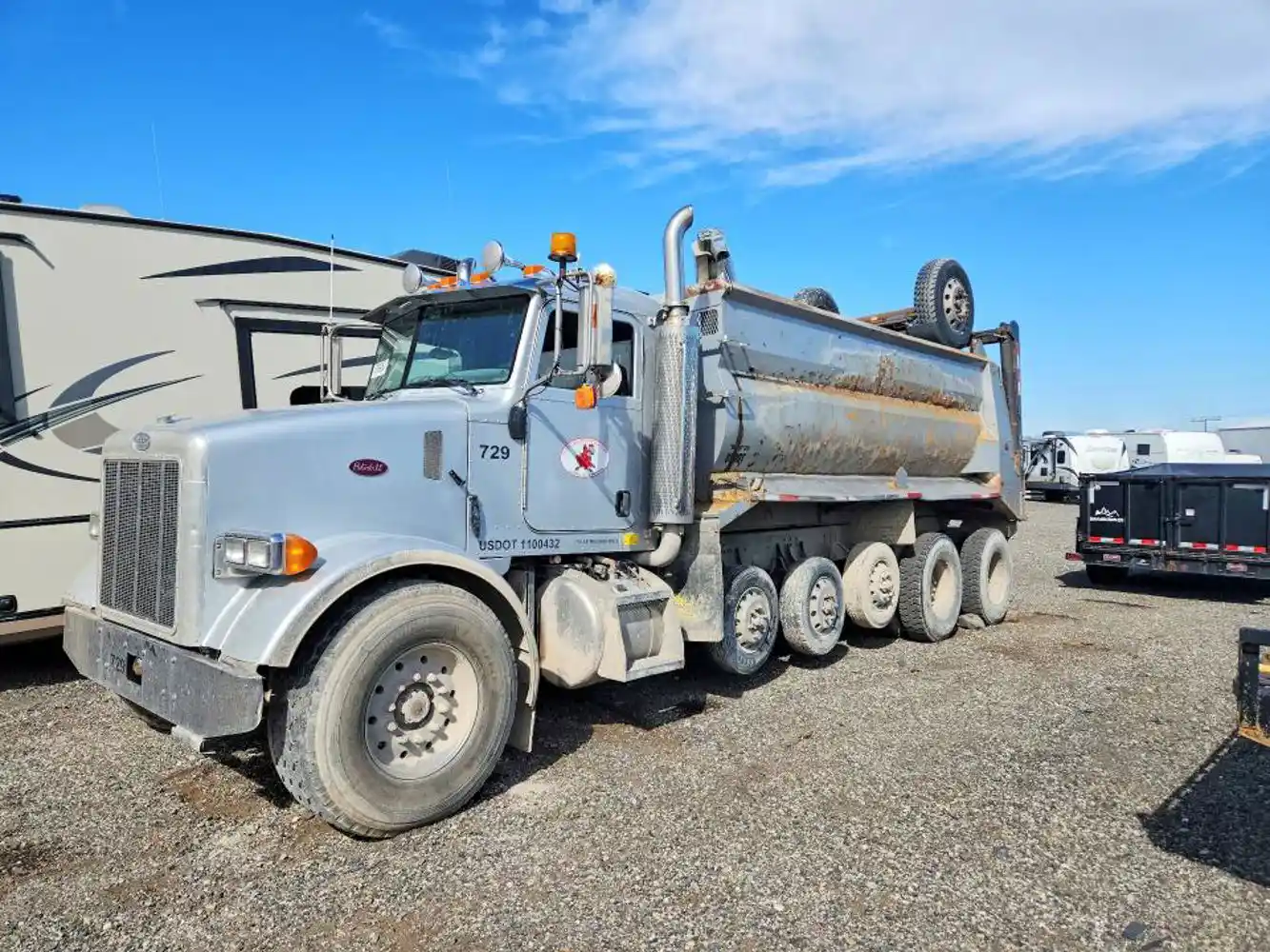 Peterbilt  357