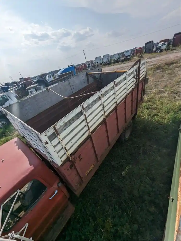 Salvage 1969 Ford F600 Custom Cab Grain Truck For Parts Winger