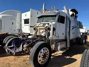 Salvage 2003 Peterbilt 379 - 820-S