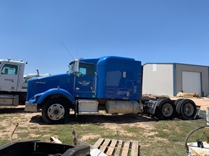 2010 Kenworth T800 Truck for Parts (Stock #649-S)) Part Image