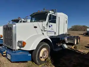 Salvage 2011 Peterbilt 365 - 825-S