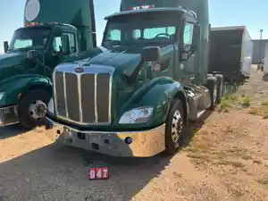 Complete 2019 Peterbilt 579 - 947