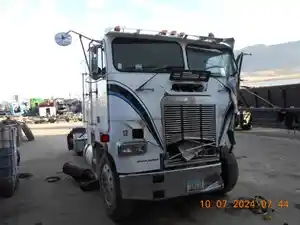 Salvage 1986 Freightliner COE - 294638