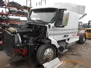 Salvage 1998 Volvo VNL - 759856