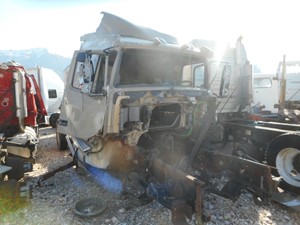 Salvage 1998 Volvo VNL - 782576