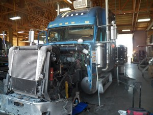 1999 Freightliner FLD120 Truck for Parts (Stock #B42501)) Part Image
