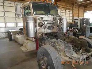Salvage 2000 Peterbilt 379 - 548782