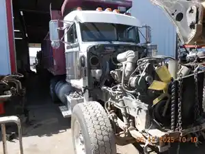 Salvage 2000 Peterbilt 379 - 553559