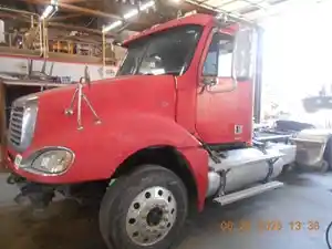 Salvage 2007 Freightliner COLUMBIA - Y70999