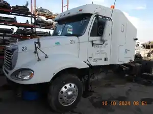 Salvage 2007 Freightliner COLUMBIA - y38468