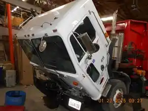 Salvage 2007 Peterbilt 320 - 717643
