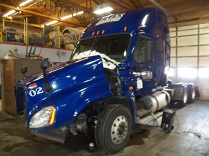 2009 Freightliner Cascadia Truck for Parts (Stock #AH3228)) Part Image