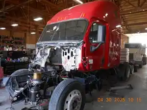 Salvage 2012 Freightliner Cascadia - BJ2930