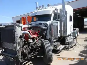 Salvage 2012 Peterbilt 389 - 137064