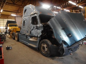 2014 Freightliner Cascadia Truck for Parts (Stock #GB8349)) Part Image