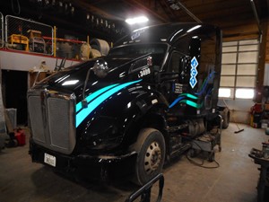 2015 Kenworth T680 Truck for Parts (Stock #117655)) Part Image