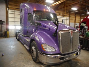2017 Kenworth T680 Truck for Parts (Stock #175139)) Part Image