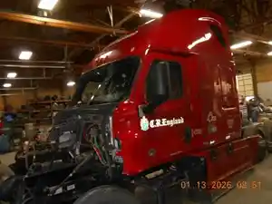 Salvage 2021 Freightliner Cascadia - MF9583