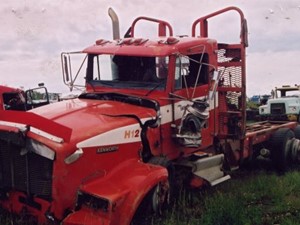 Salvage 1989 Kenworth T800 - 890-KW
