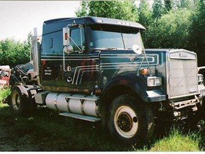 Salvage 1990 Volvo VN - 1636-VOLVO