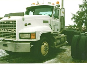 Salvage 1993 Mack CL - 2031-MACK