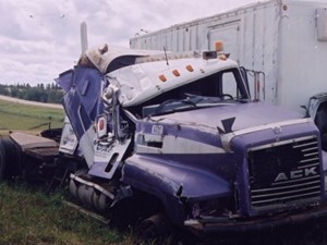 Salvage 1995 Mack CH613 - 790-MACK