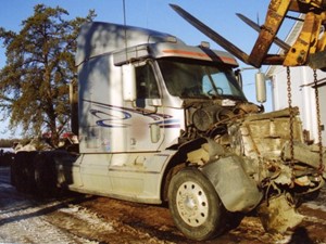 Salvage 1997 Freightliner CENTURY CLASS - 1199-FRTLR