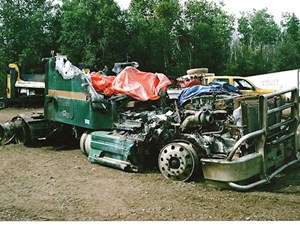 Salvage 1998 International 9400I - 2311-IHC