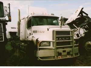Salvage 1998 Mack CH613 - 1423-MACK