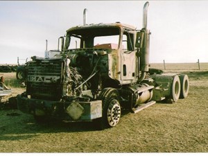 Salvage 1998 Mack CH613 - 1513-MACK