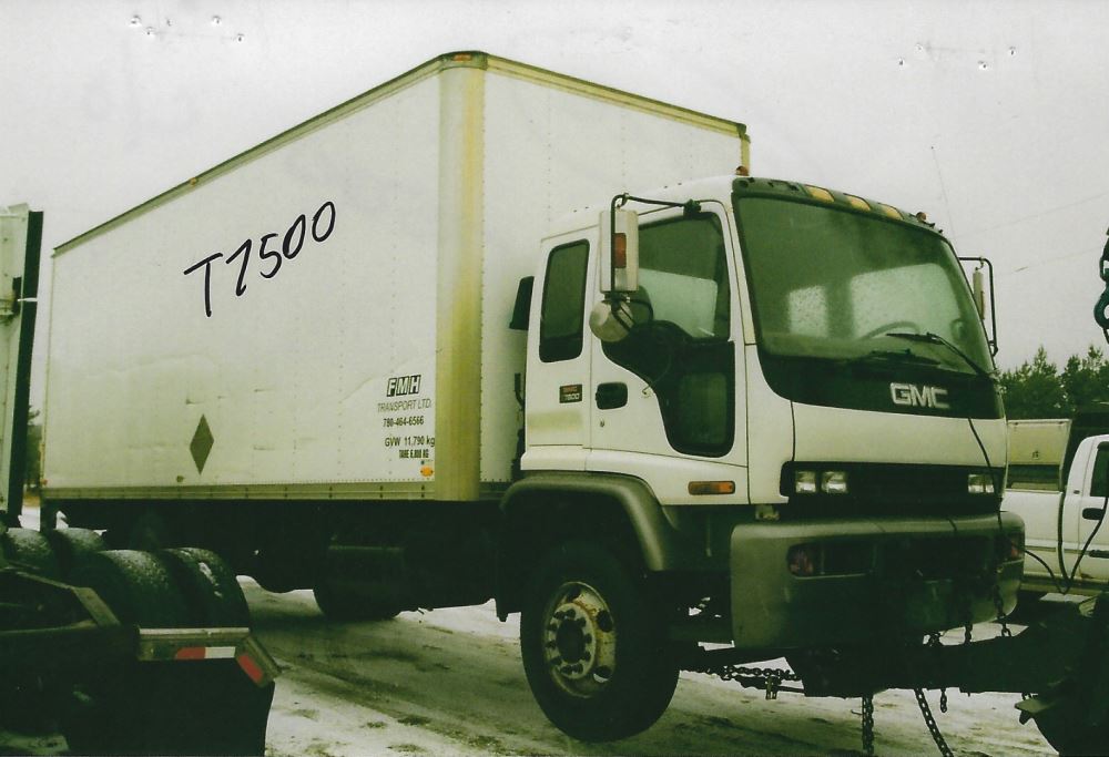 2000 GMC T7500 | BADGER TRUCK PARTS (Canada)