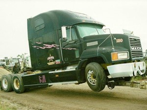 Salvage 2000 Mack CH 613 - 1799-MACK