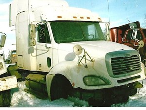 Salvage 2003 Freightliner COLUMBIA - 2532-FTLR