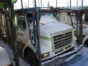 Salvage 2003 Sterling L9500 - 3586-STERLING