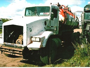 Salvage 2004 Kenworth T800 - 2763-KW